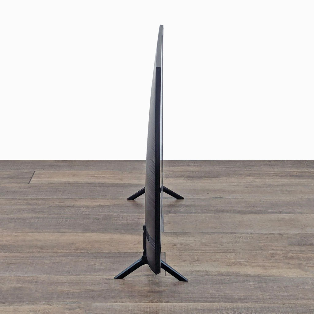 Samsung 4K Smart TV - Sleek Design, Stunning Clarity