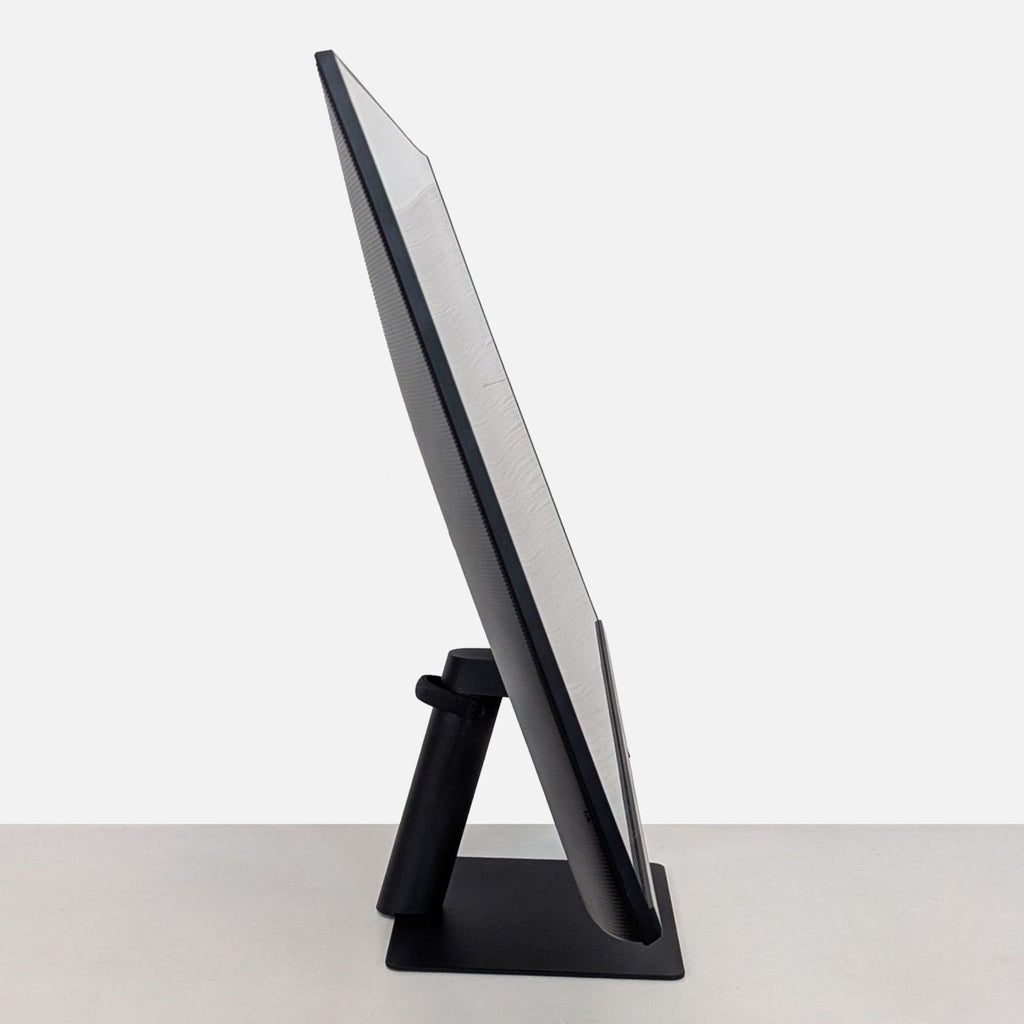 Samsung Smart Monitor - Seamless Connectivity and Sleek Design