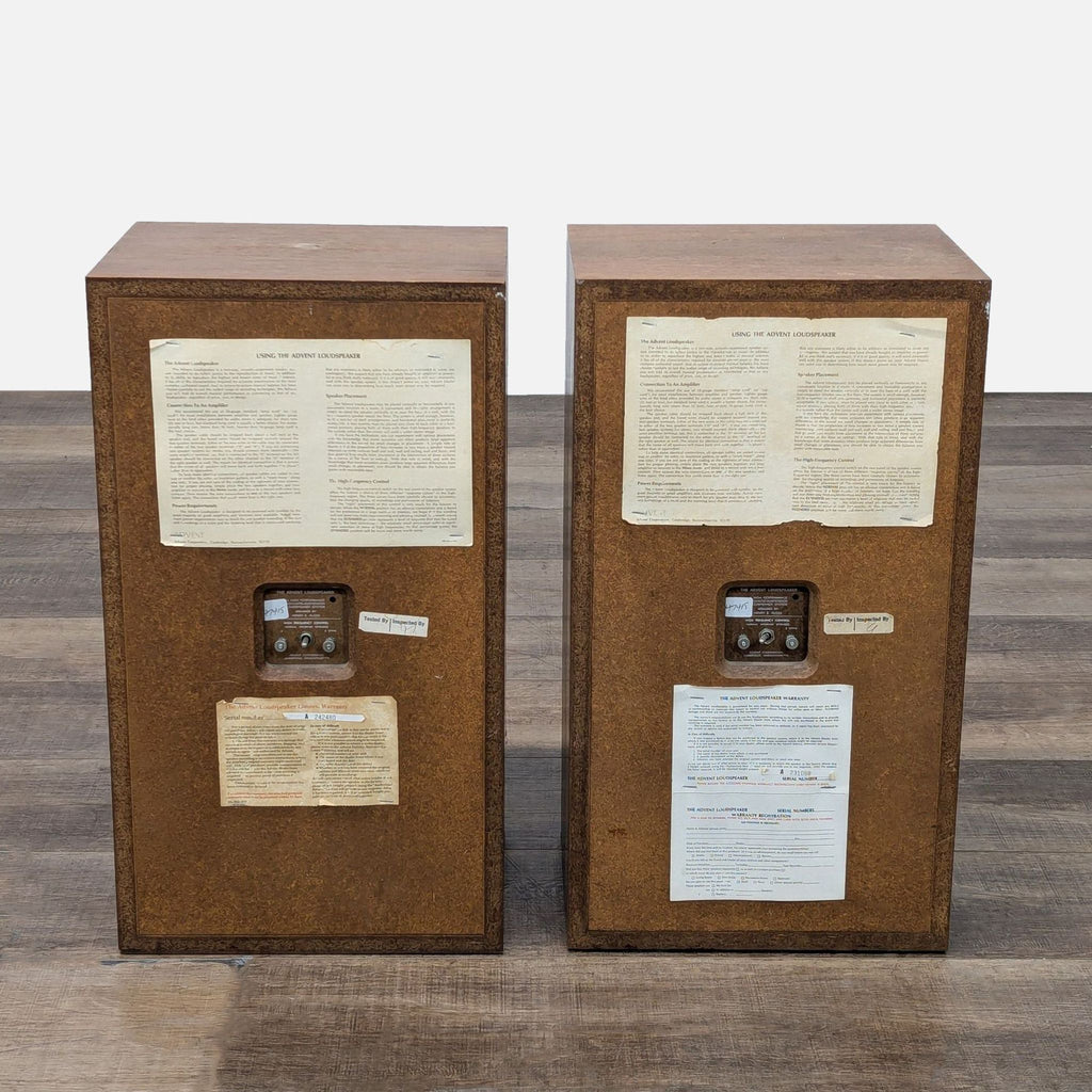 Advent Vintage Bookshelf Speakers - Classic Wood Finish