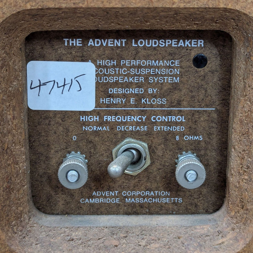 Advent Vintage Bookshelf Speakers - Classic Wood Finish