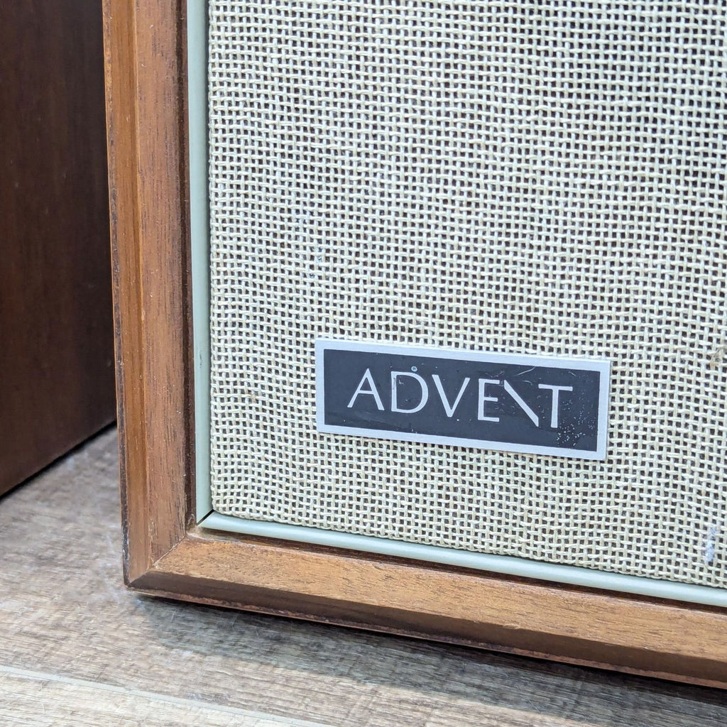 Advent Vintage Bookshelf Speakers - Classic Wood Finish