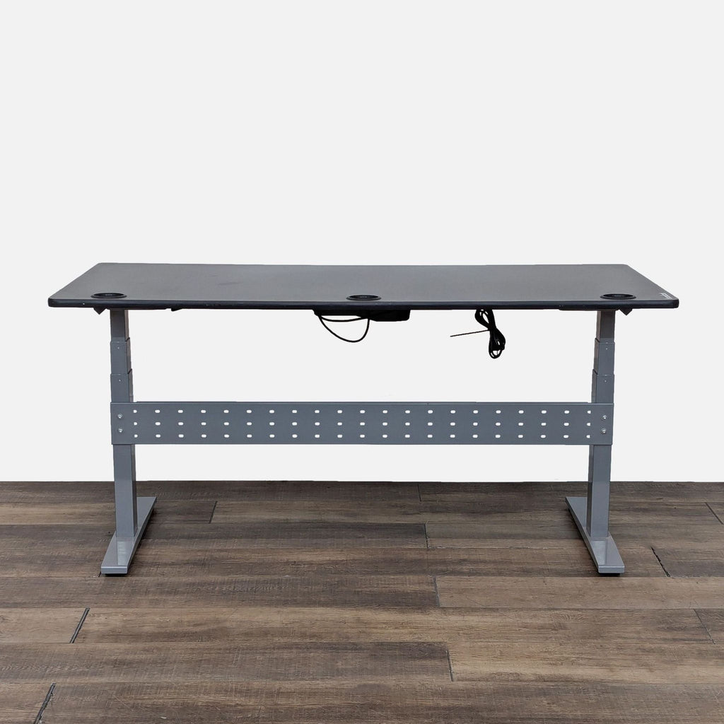 GeekDesk Adjustable Height Electric Standing Desk