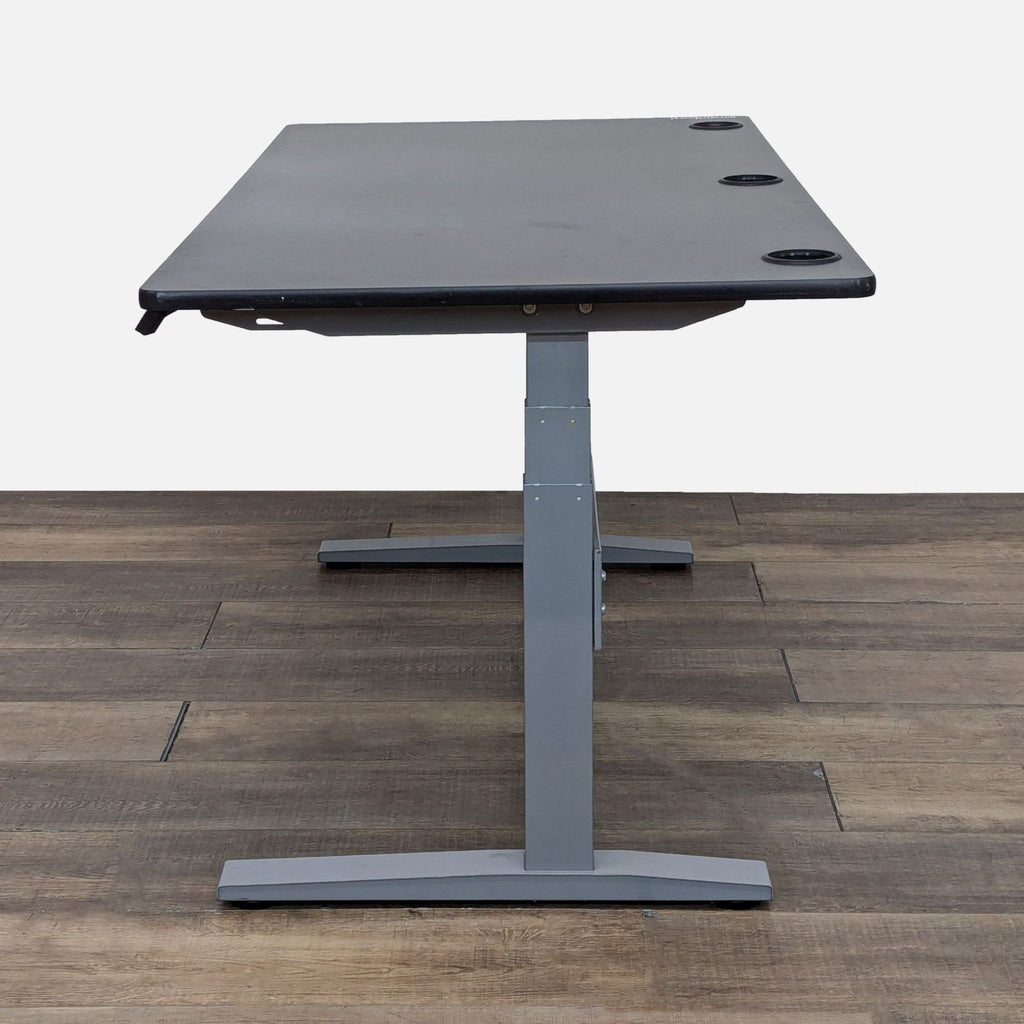 GeekDesk Adjustable Height Electric Standing Desk