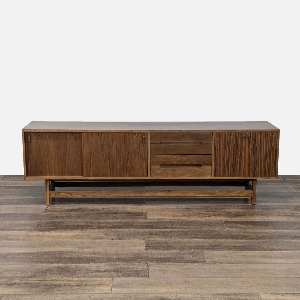 a wooden floor with a wooden floor and a wooden floor 