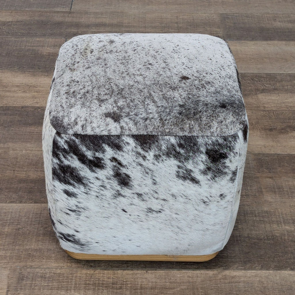 a piece of paper sitting on top of a floor 