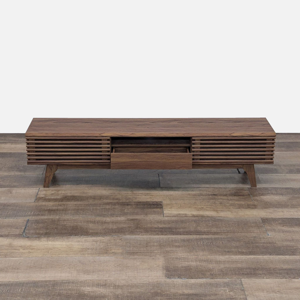 a wooden bench with a wooden floor 