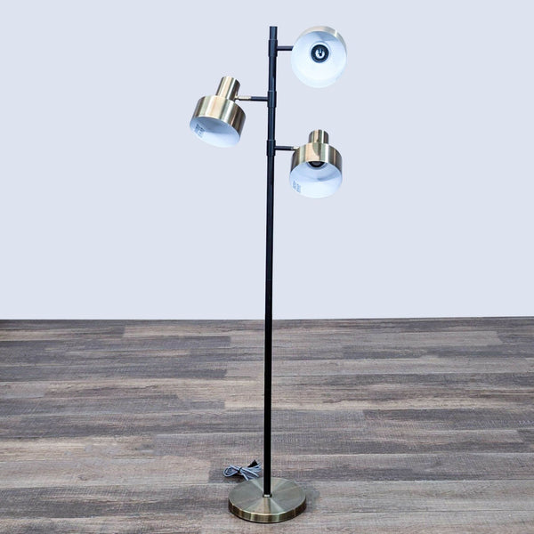 a street light with a street sign on it 