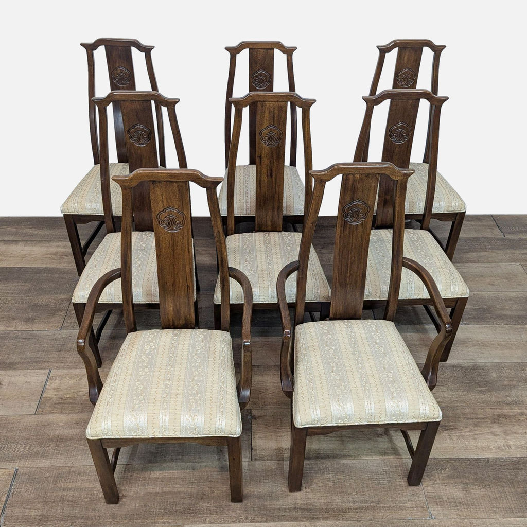 Traditional 9-Piece Extendable Dining Table