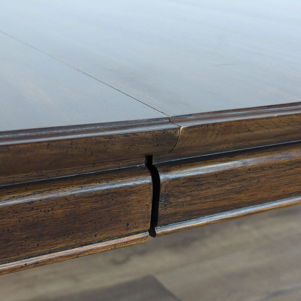 Traditional 9-Piece Extendable Dining Table