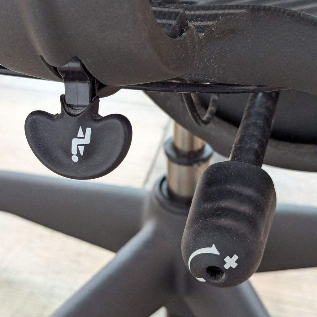 Herman Miller Aeron Ergonomic Mesh Office Chair