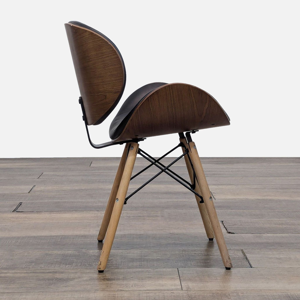 Side view of Belleze lounge chair with bentwood frame and leather seat.