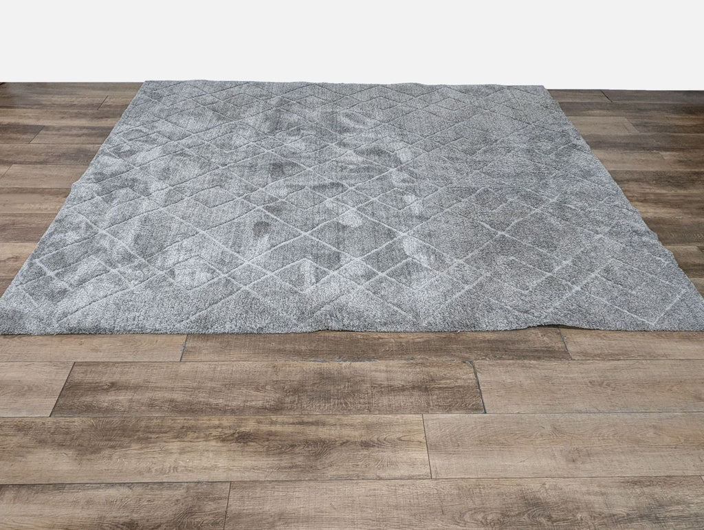 Plush Step gray area rug showcasing a detailed diamond pattern on soft texture.