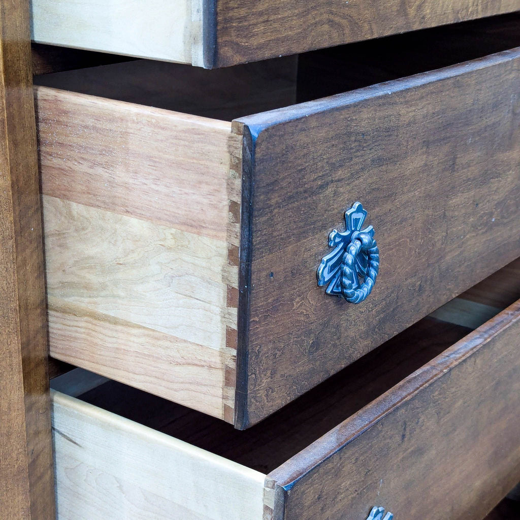 Pennsylvania House Classic 10-Drawer Dresser