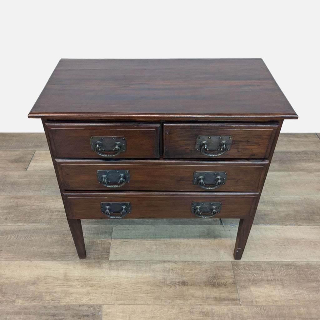 Traditional 4-Drawer Dresser