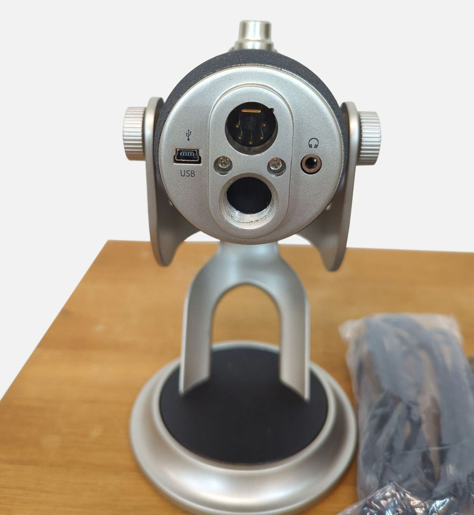 Blue Yeti Pro USB Microphone for Professional Recording