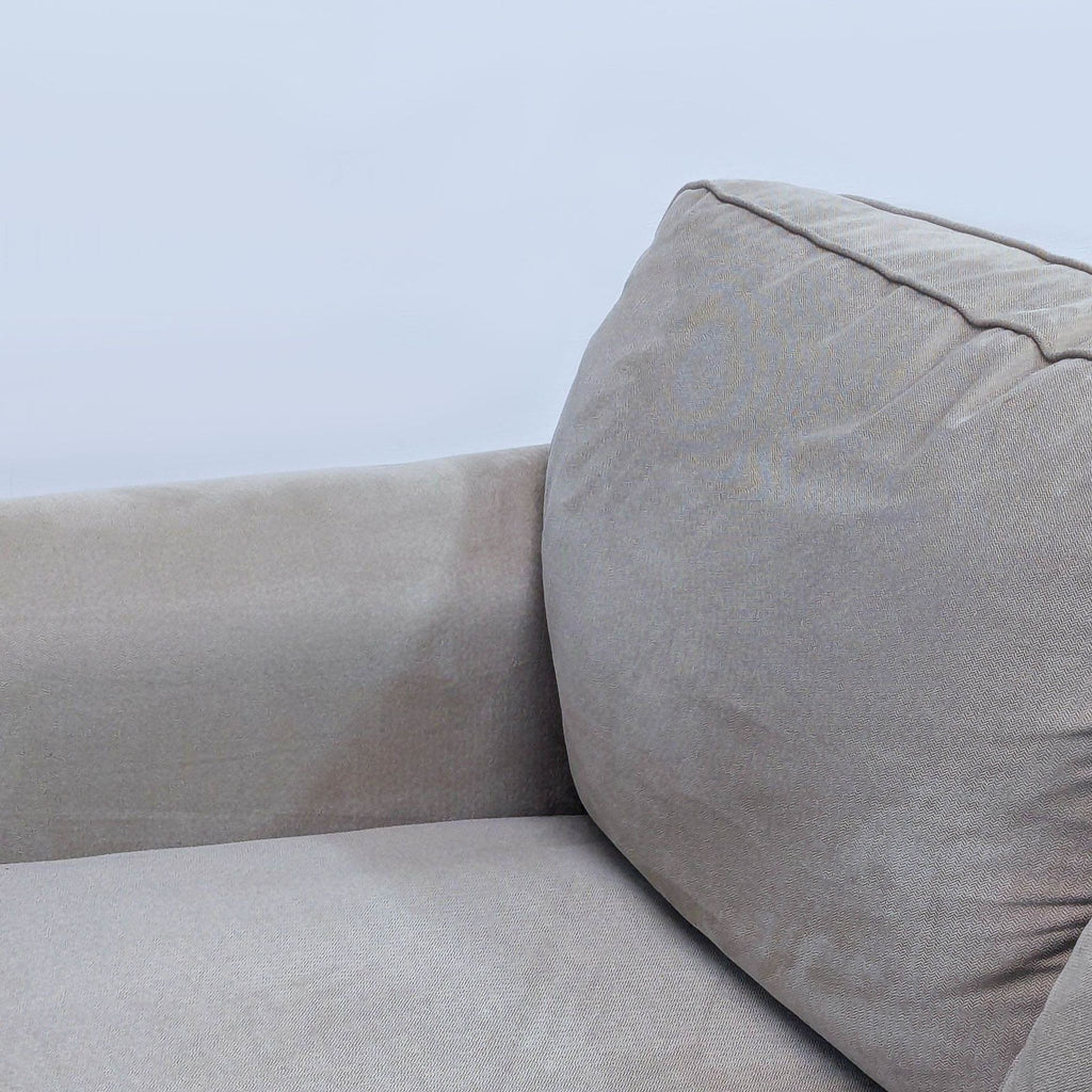 Bauhaus Furniture Classic Loveseat