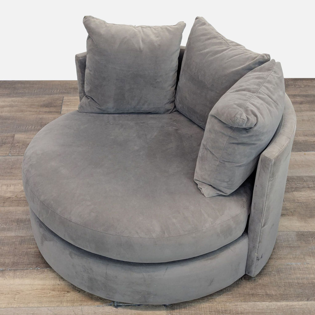 Crate & Barrel Tillie Contemporary Grande Swivel Chair