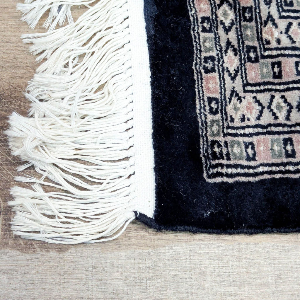 9’x12’ Wool Area Rug from Pakistan