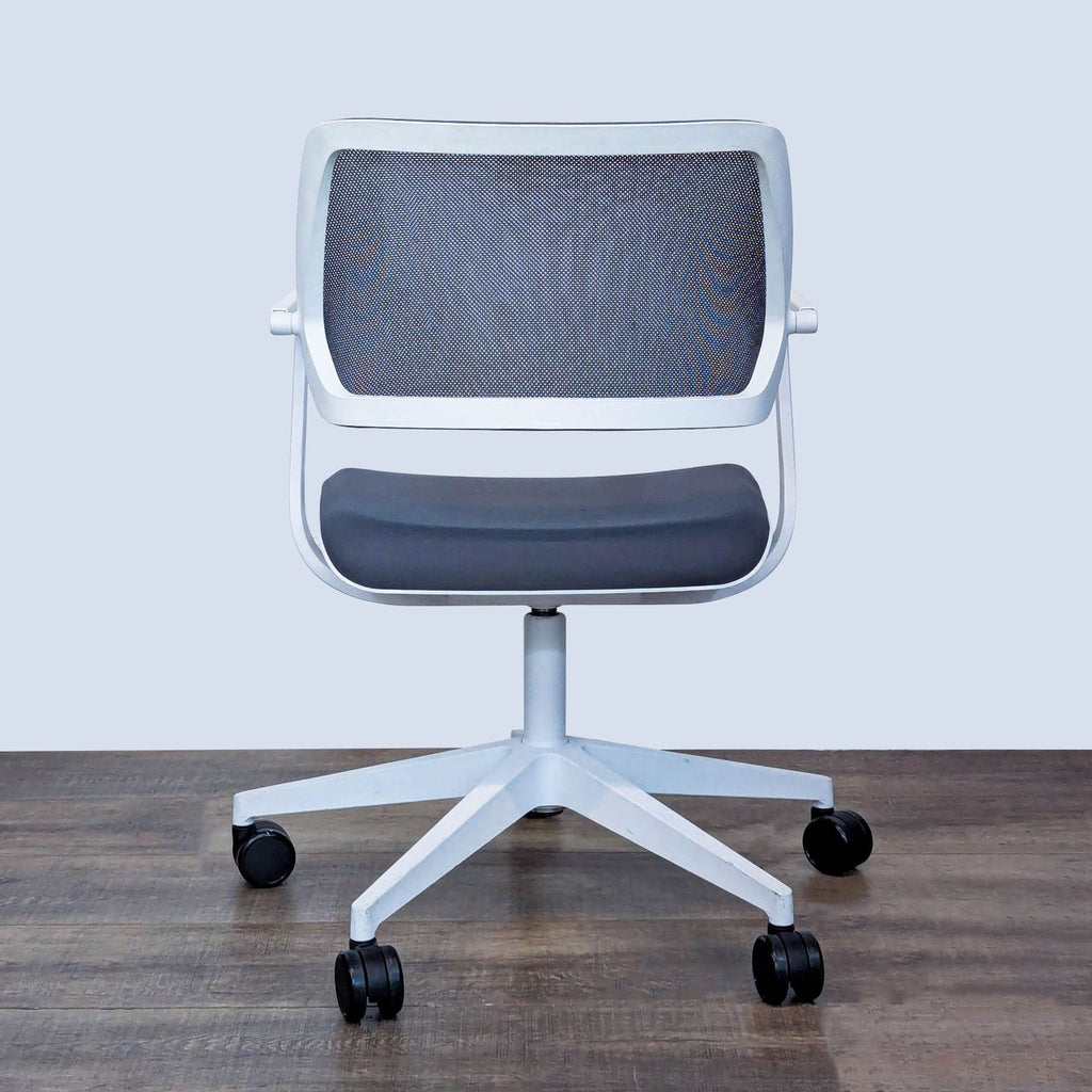 Steelcase QiVi Collaboration Chair