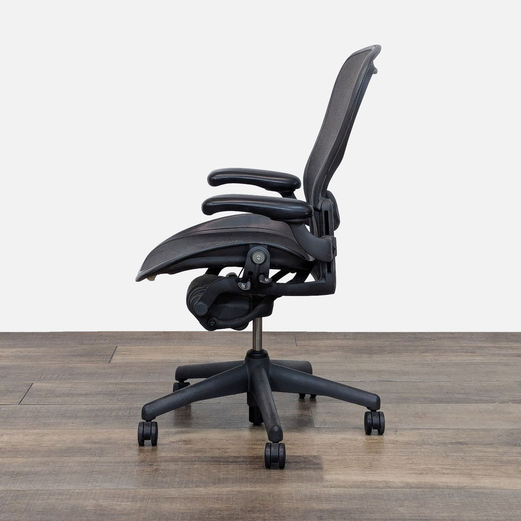 Herman Miller Aeron Chair Size C