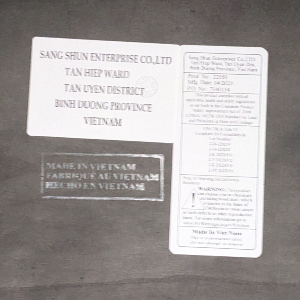 Living Spaces Pierce 6-Piece Dining Set