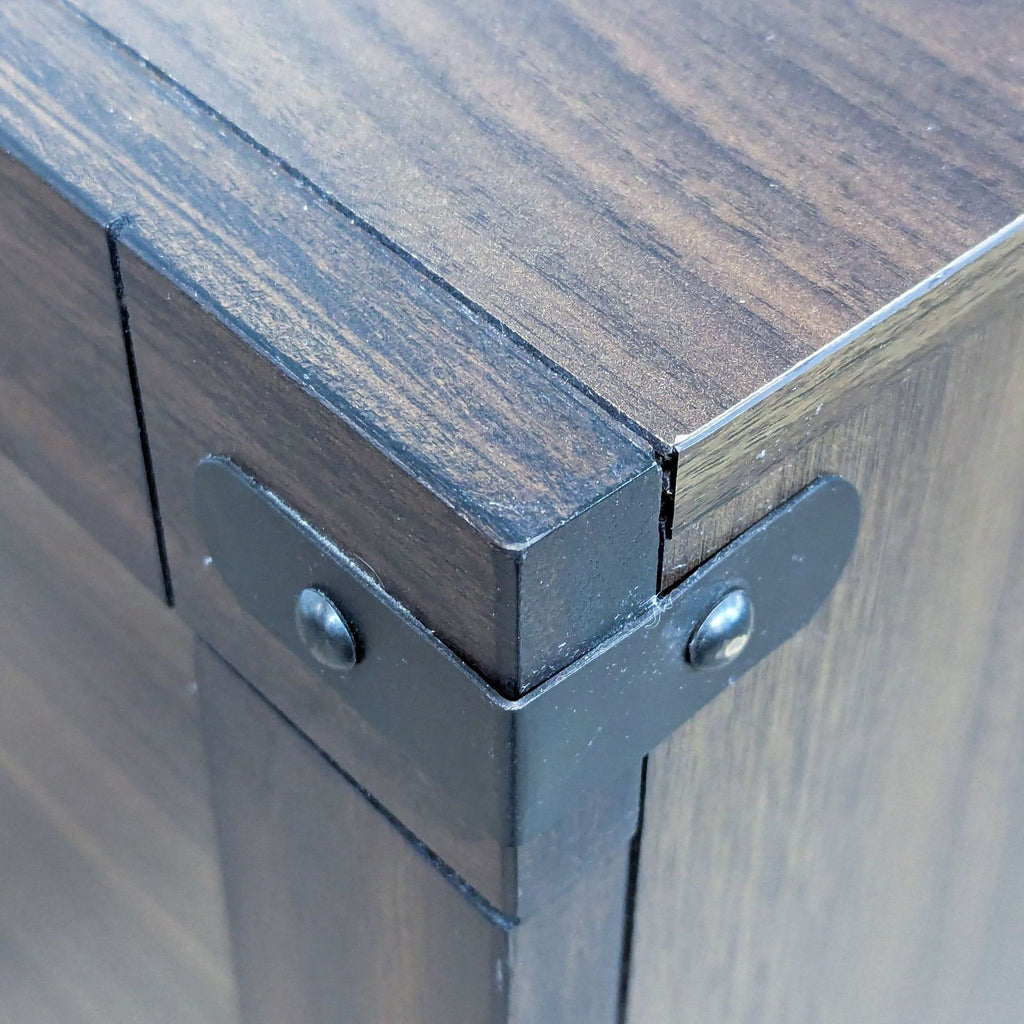 Living Spaces Willow Creek II 6-Drawer Dresser