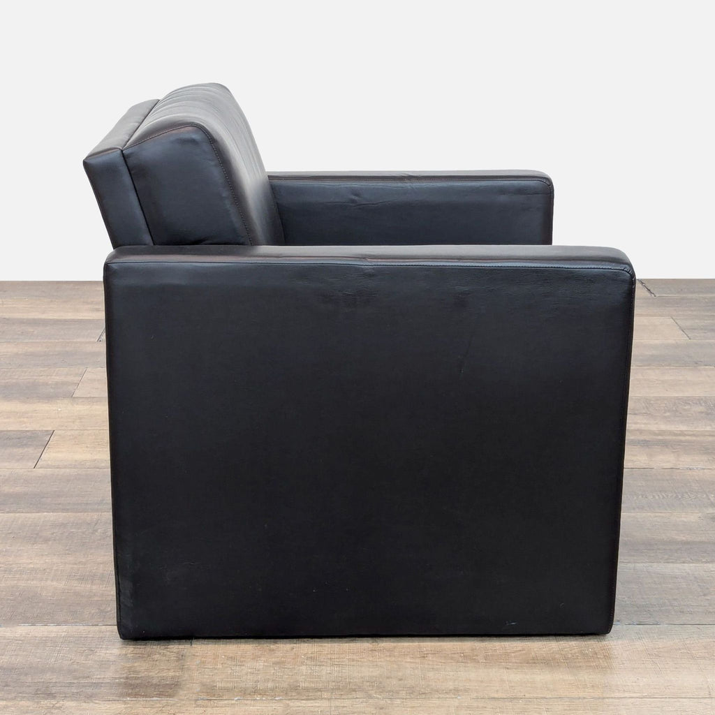 Pennant Faux Leather Modern Lounge Chair