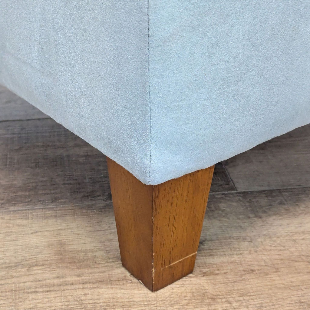 Au Furniture Modern Armless Lounge Chair