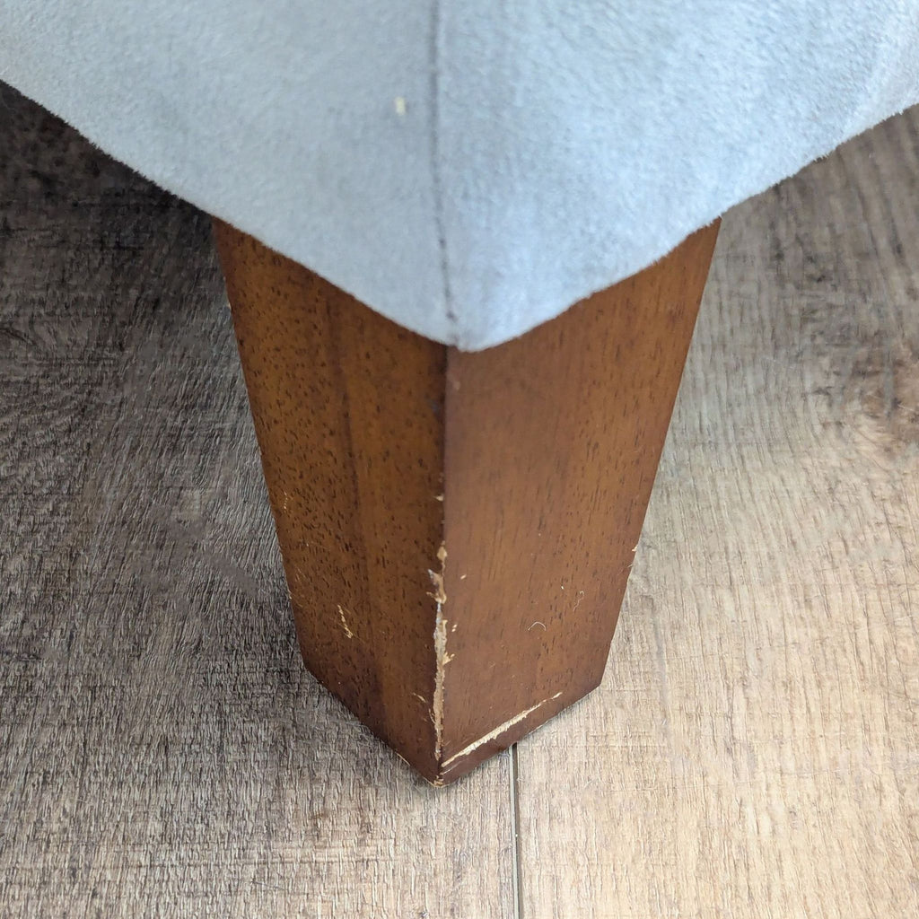 Au Furniture Modern Armless Lounge Chair