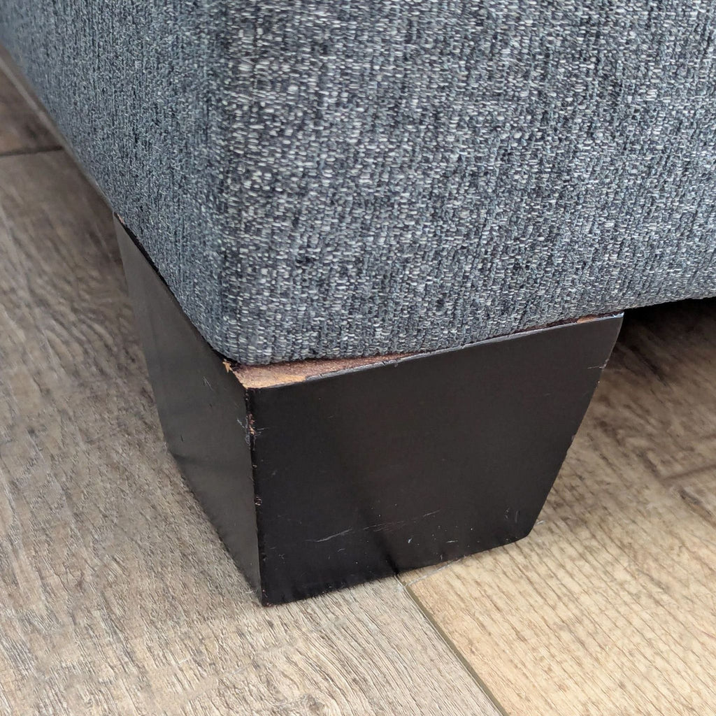 Juanillo Furniture Modern Sectional with Reversible Chaise