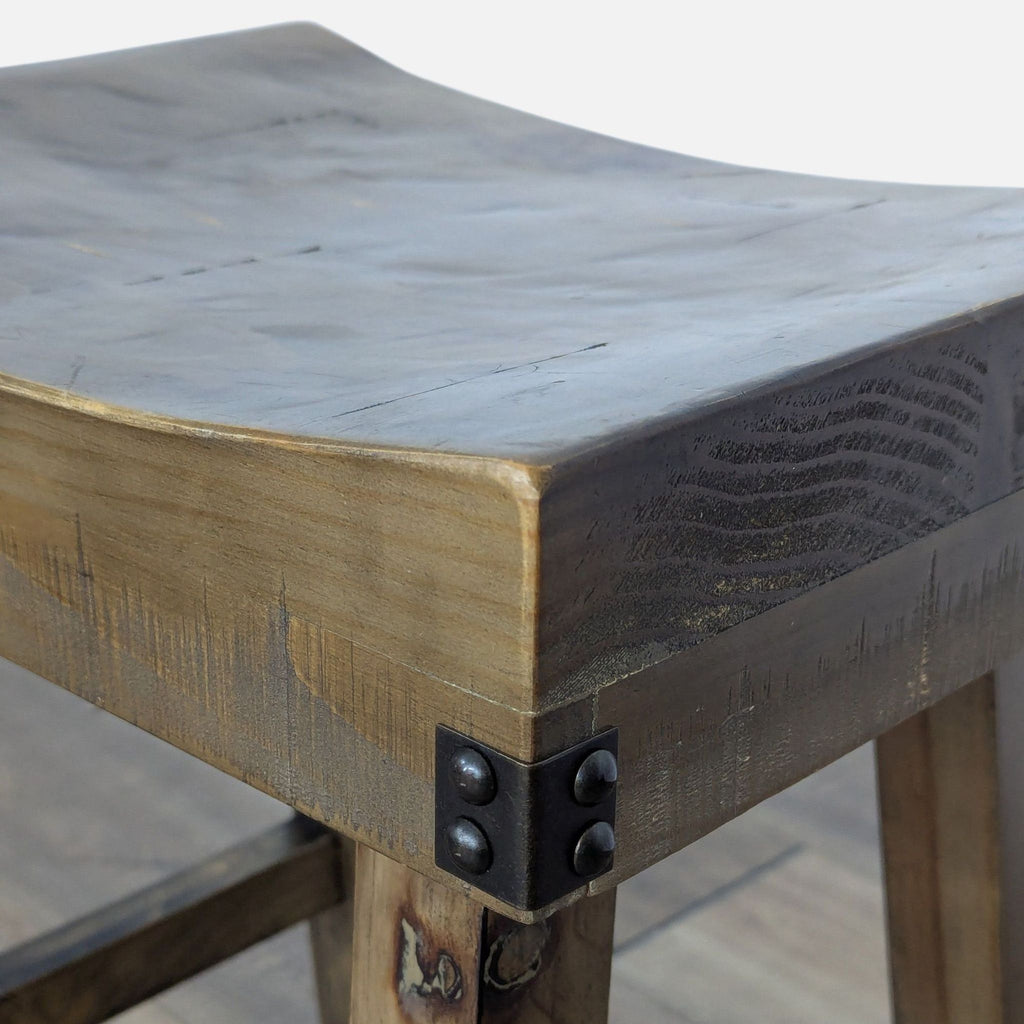 Emerald Home Valencia Saddle Stool