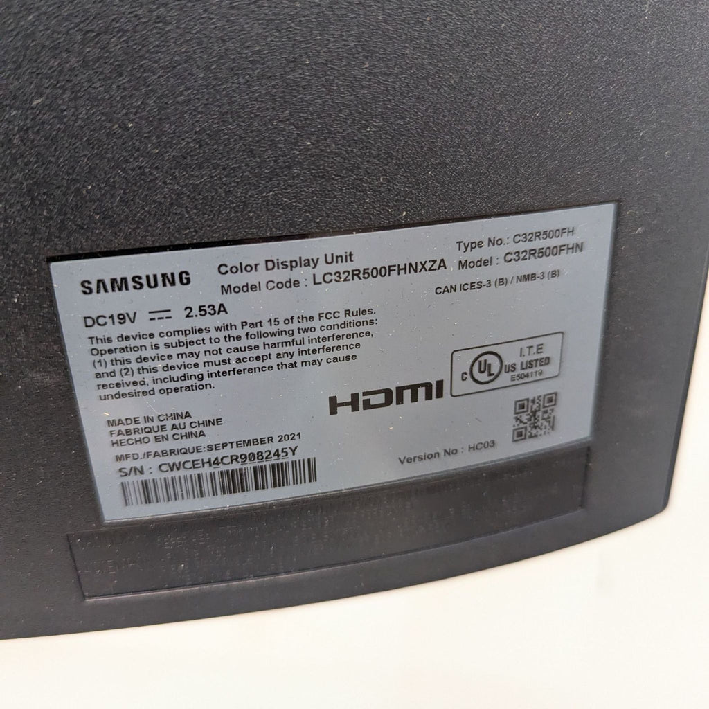 Samsung Curved Monitor – 32" Display