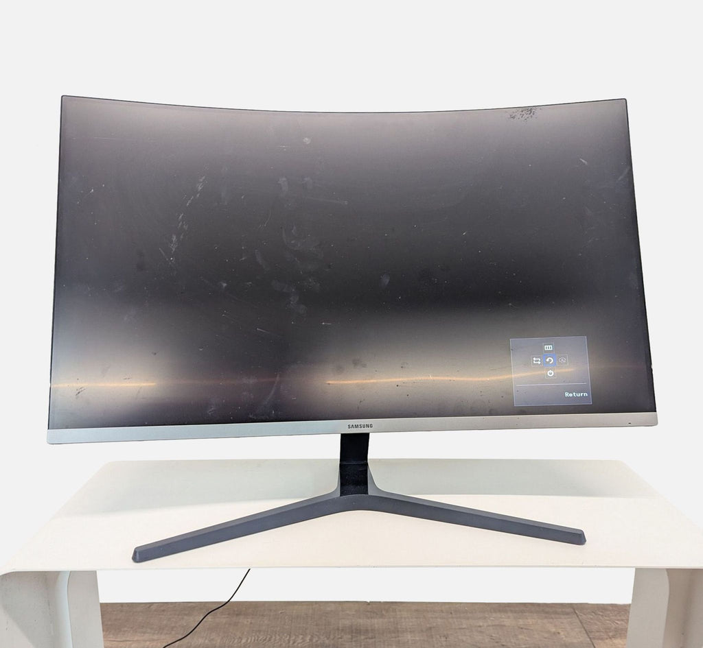 Samsung Curved Monitor – 32" Display