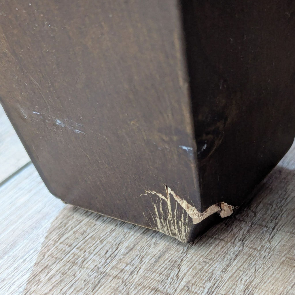 King Hickory L-Shaped Sectional Sofa in Neutral Fabric