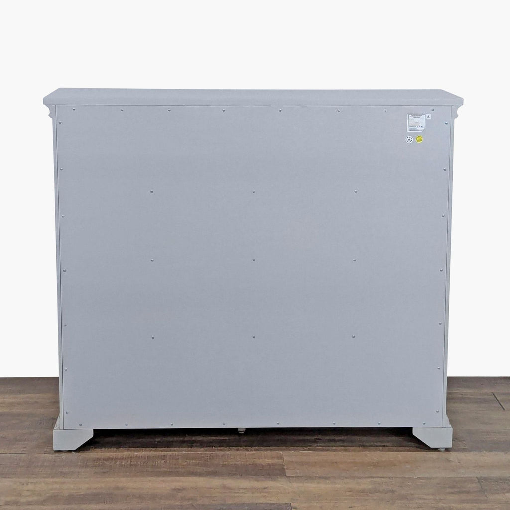 Universal Broadmoore West Gate 10 Drawer Dresser