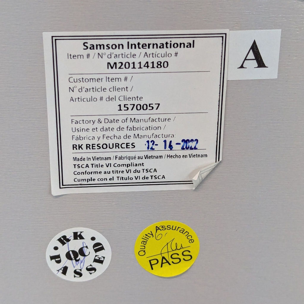 Universal Broadmoore West Gate 10 Drawer Dresser