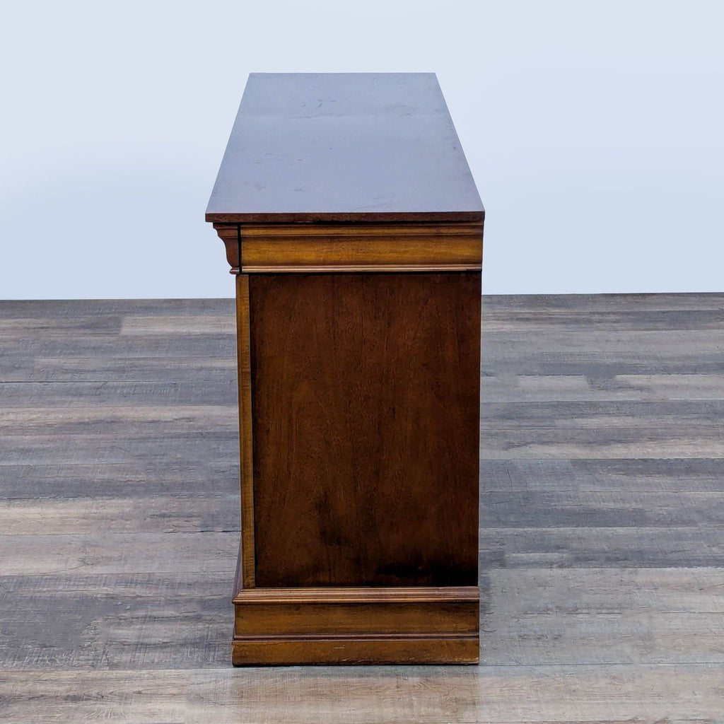 Drexel Studio Marseille French Style 8 Drawer Dresser