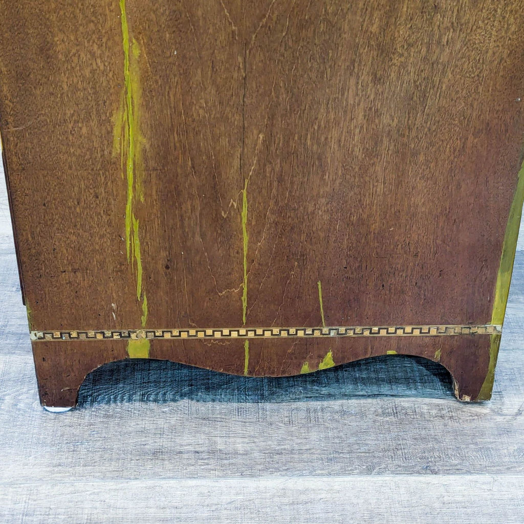 Vintage Classic Wood Dresser with 5 Spacious Drawers