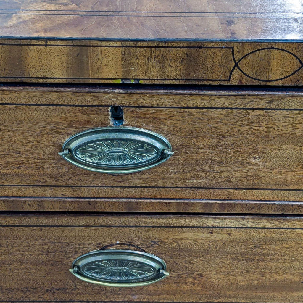 Vintage Classic Wood Dresser with 5 Spacious Drawers