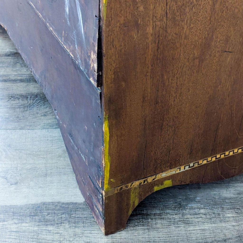 Vintage Classic Wood Dresser with 5 Spacious Drawers