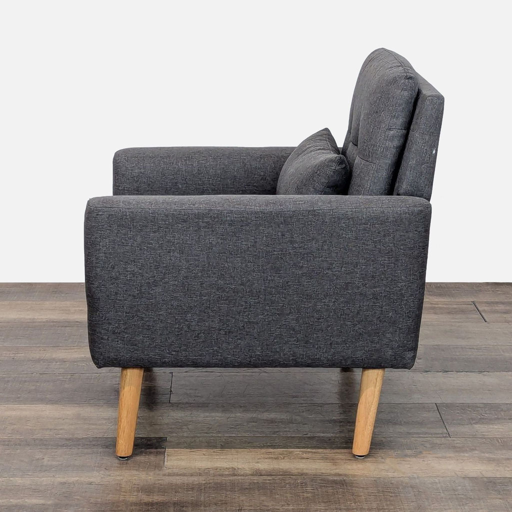 2. Side profile of Giantex lounge accent chair highlighting armrest, cushions, and rubberwood legs.