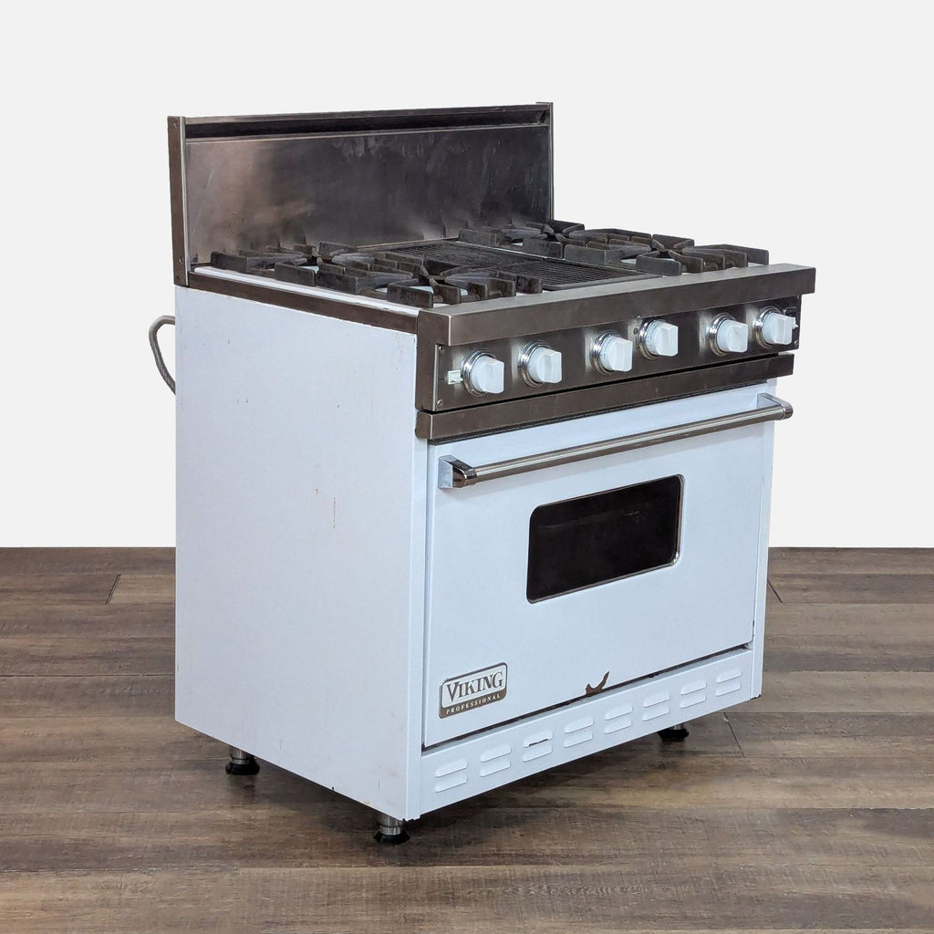 Viking Professional 4-Burner Gas Range with Built-in Grill and Oven