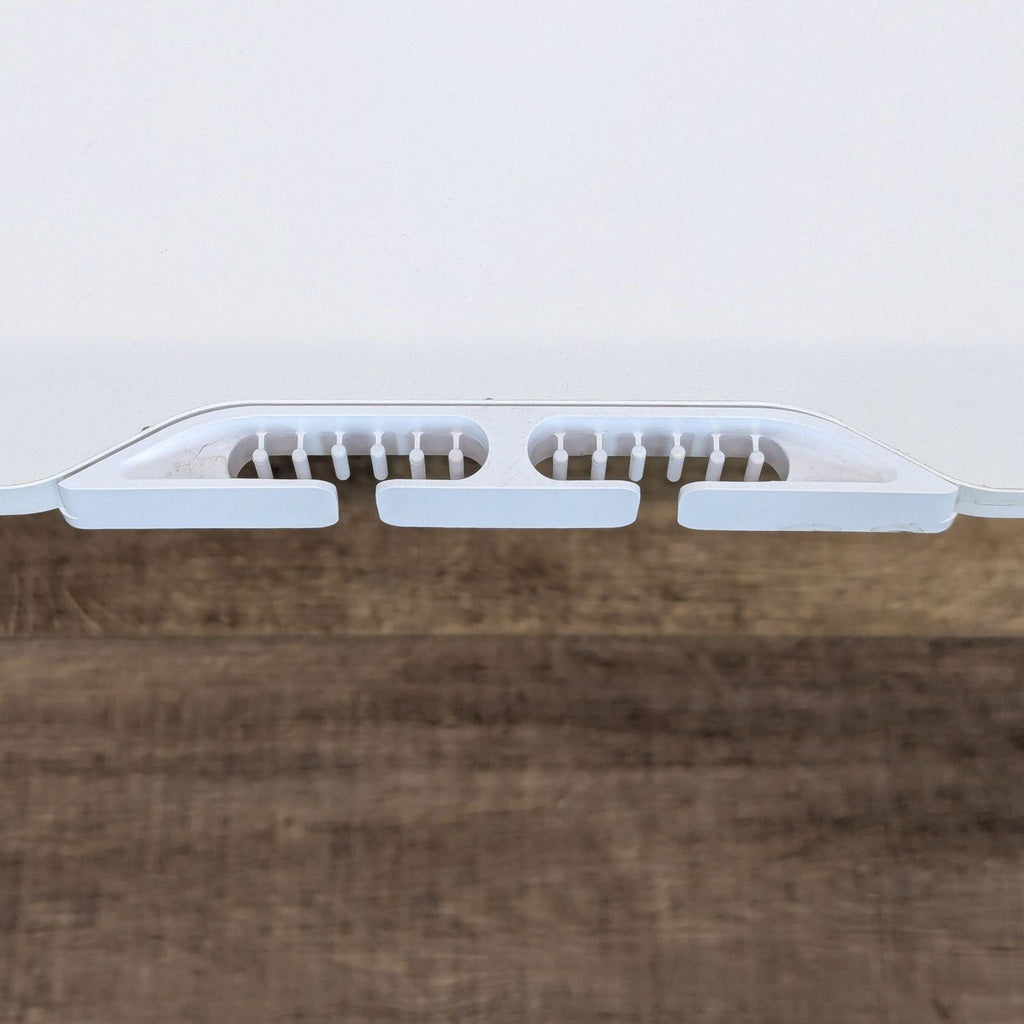 Bestqi Innovation Electric Height Adjustable Standing Desk – White