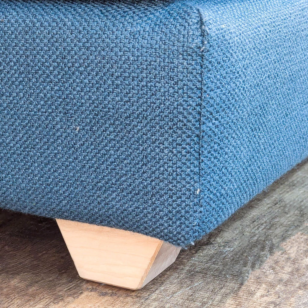 CB2 Lubi Modern Daybed/Lounge