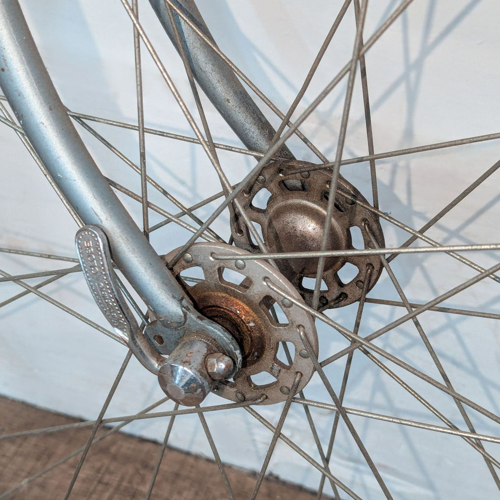 Univega Road Bike – Vintage Lightweight Sports Bicycle