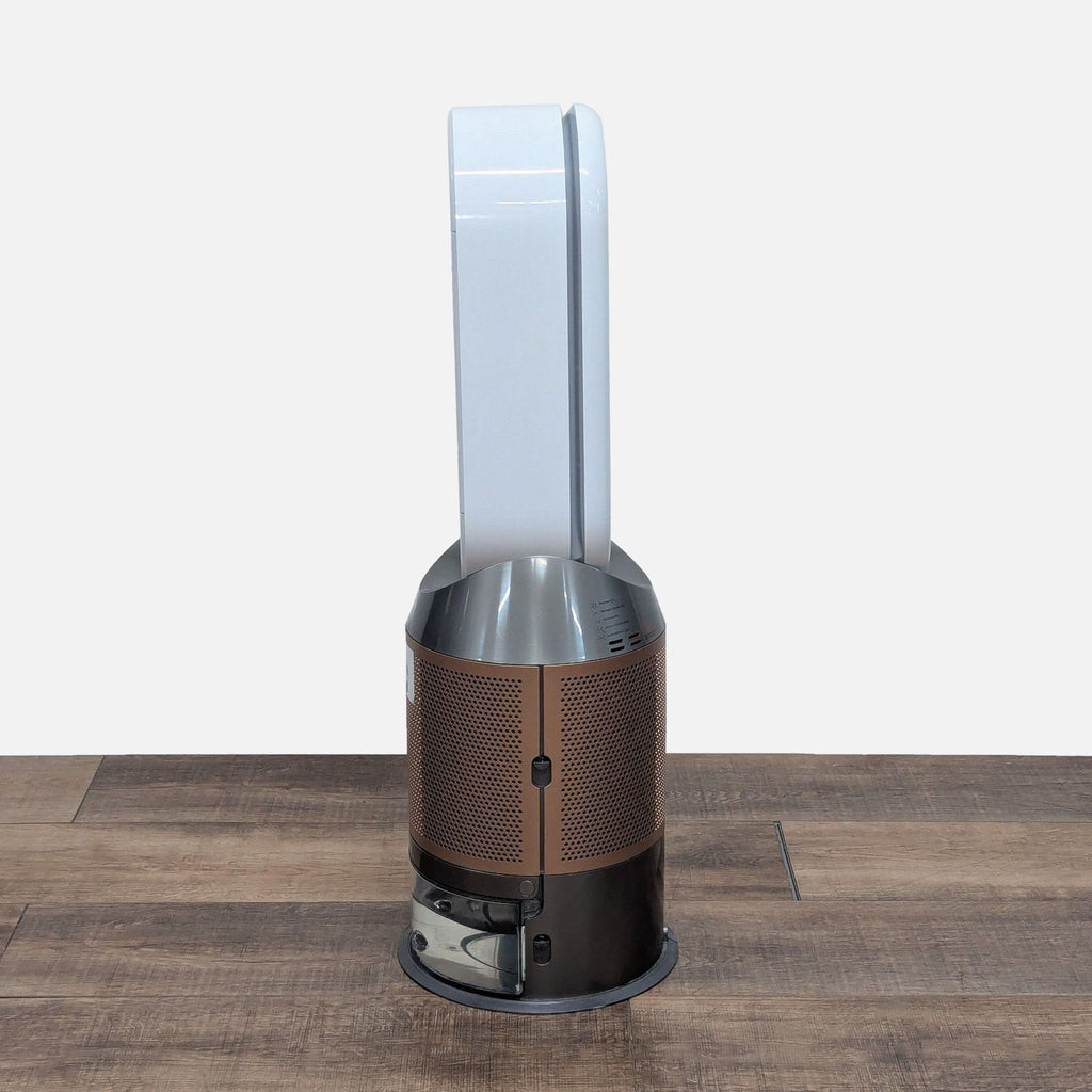 3. Side profile of the Dyson Purifier Humidify+Cool Formaldehyde, highlighting its modern, bladeless construction.