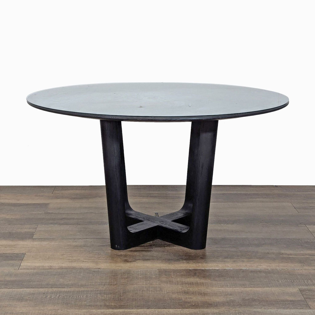A Thais Saint Germain Round Modern Dining Table with 4 Aimee Armchairs