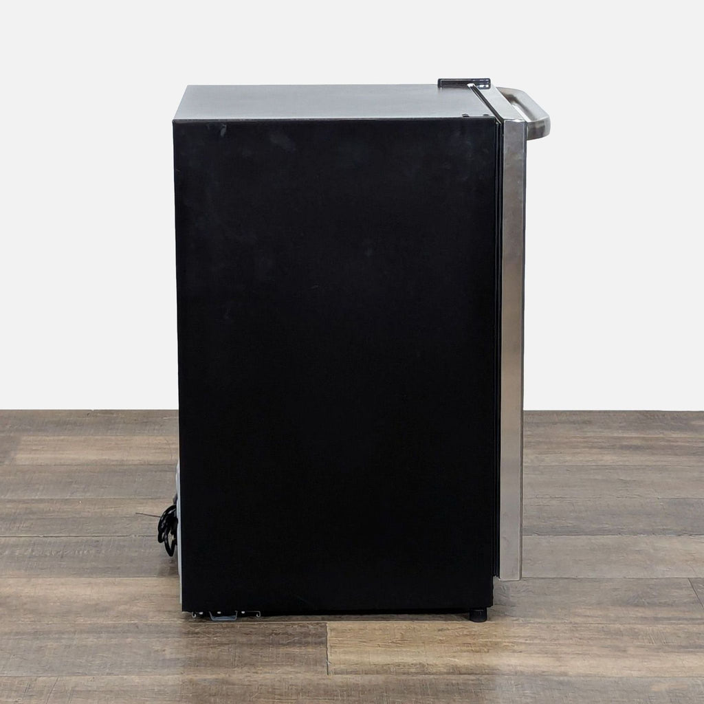 Frigidaire 38 Bottle Wine Cooler