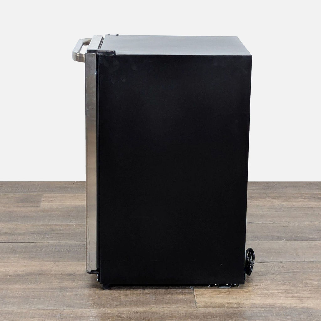 Frigidaire 38 Bottle Wine Cooler