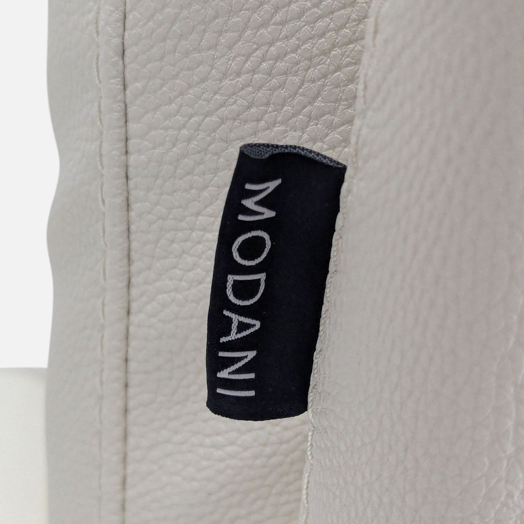 Modani Livio Modern White Leather Loveseat